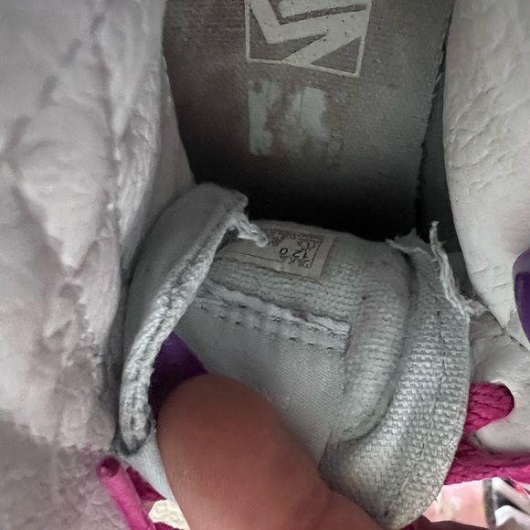 Girls vans - Picture 3 of 3